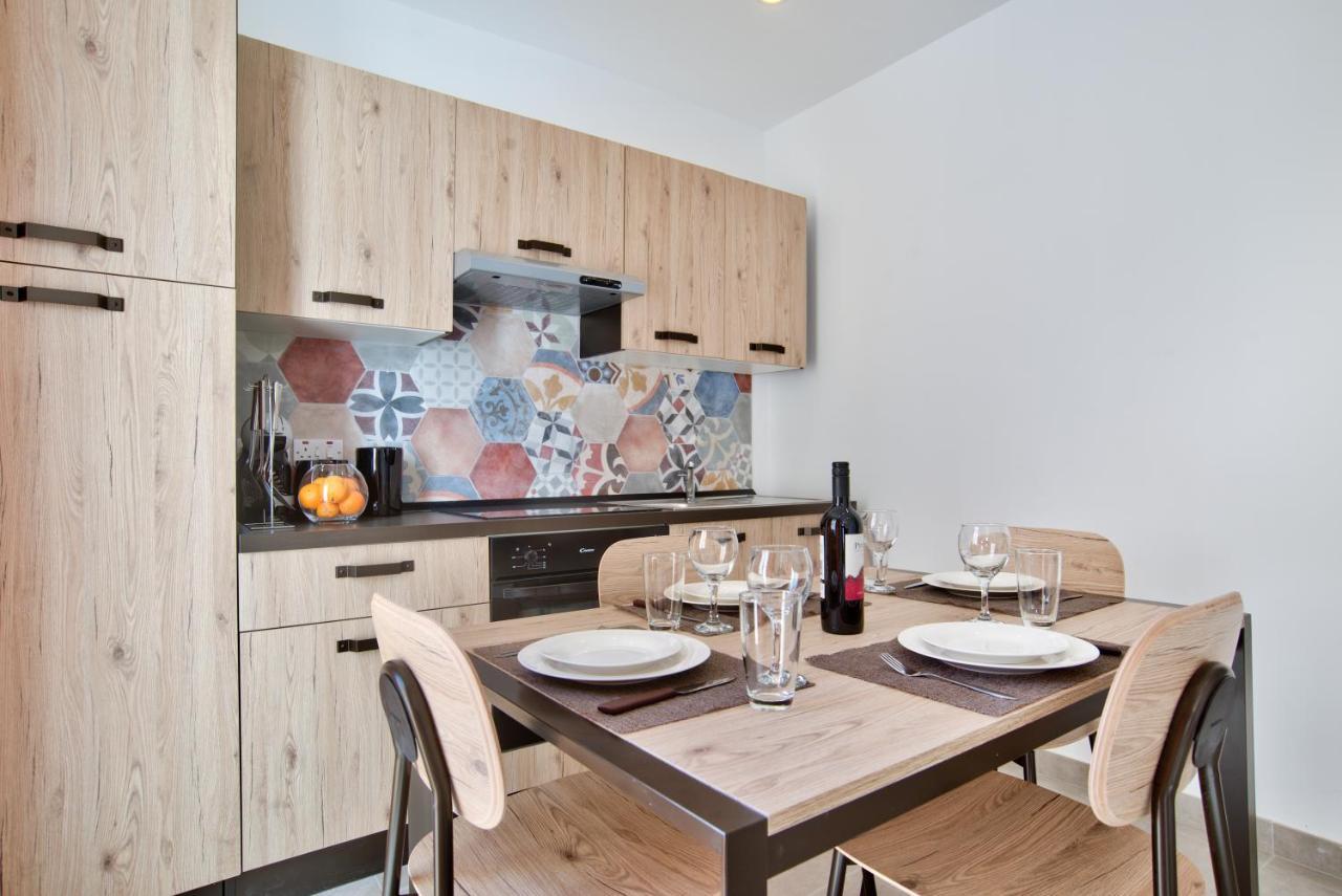 Sliema 2-Bedroom Central Apartments And Penthouse With Jacuzzi 外观 照片