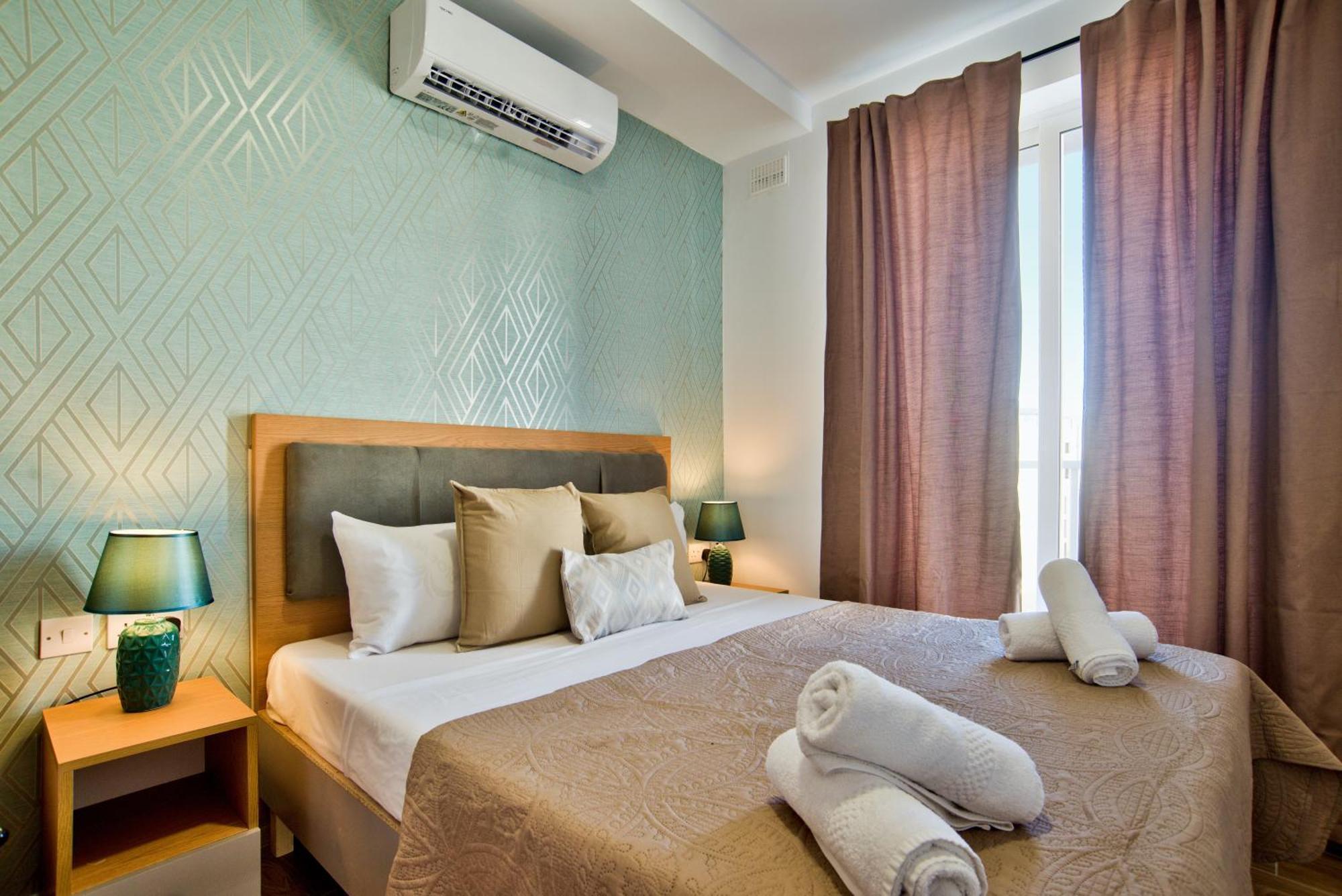 Sliema 2-Bedroom Central Apartments And Penthouse With Jacuzzi 外观 照片
