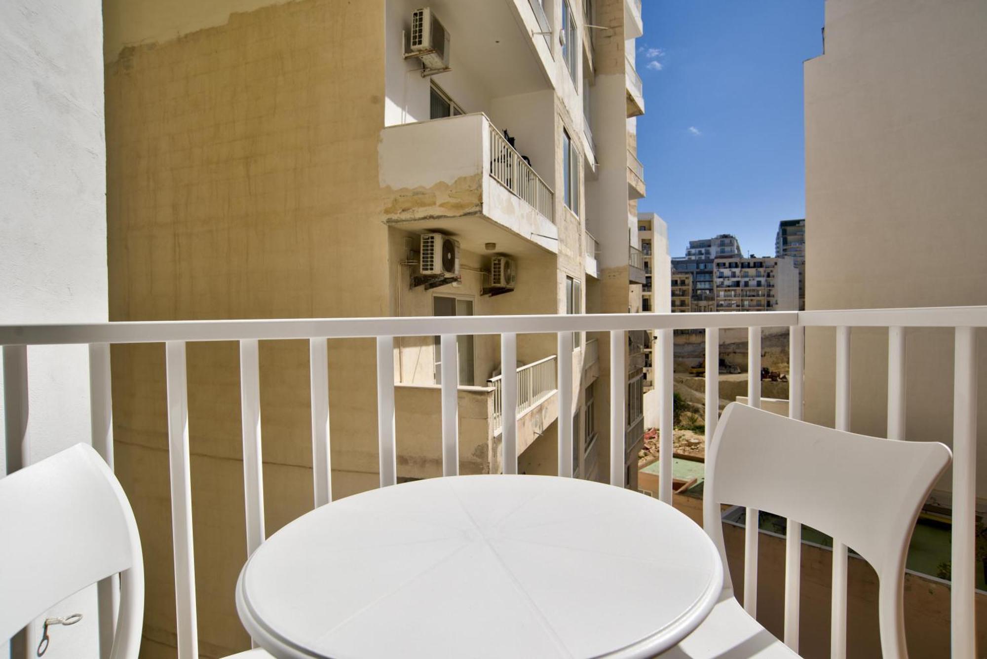 Sliema 2-Bedroom Central Apartments And Penthouse With Jacuzzi 外观 照片